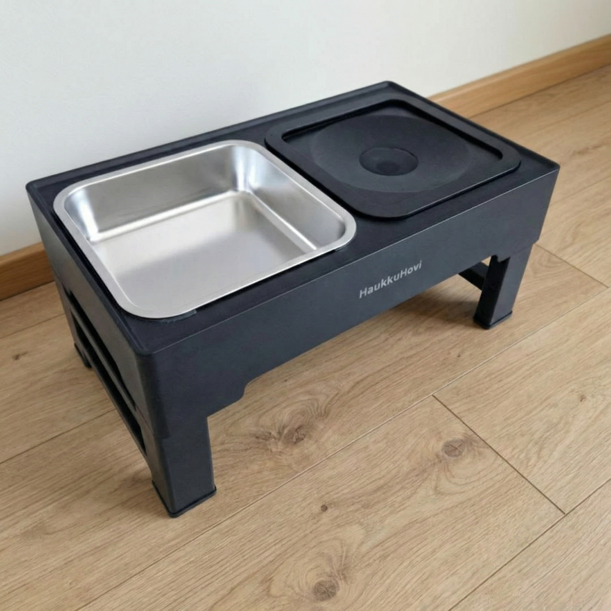 HaukkuHovin ruoka-asema